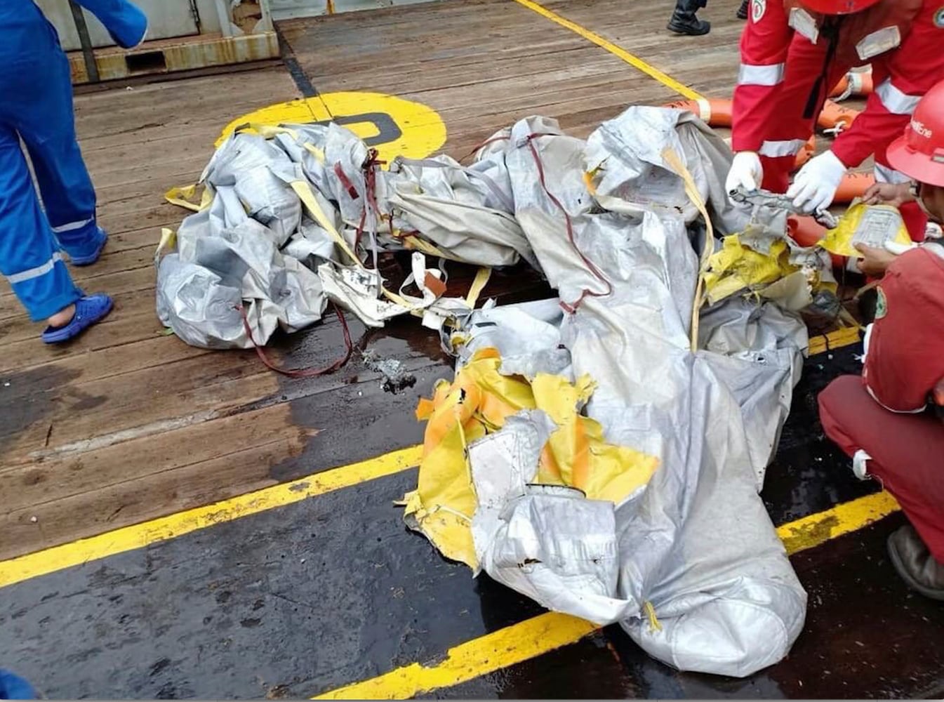 Photos: Lion Air jet with 189 aboard crashes in sea off Indonesia