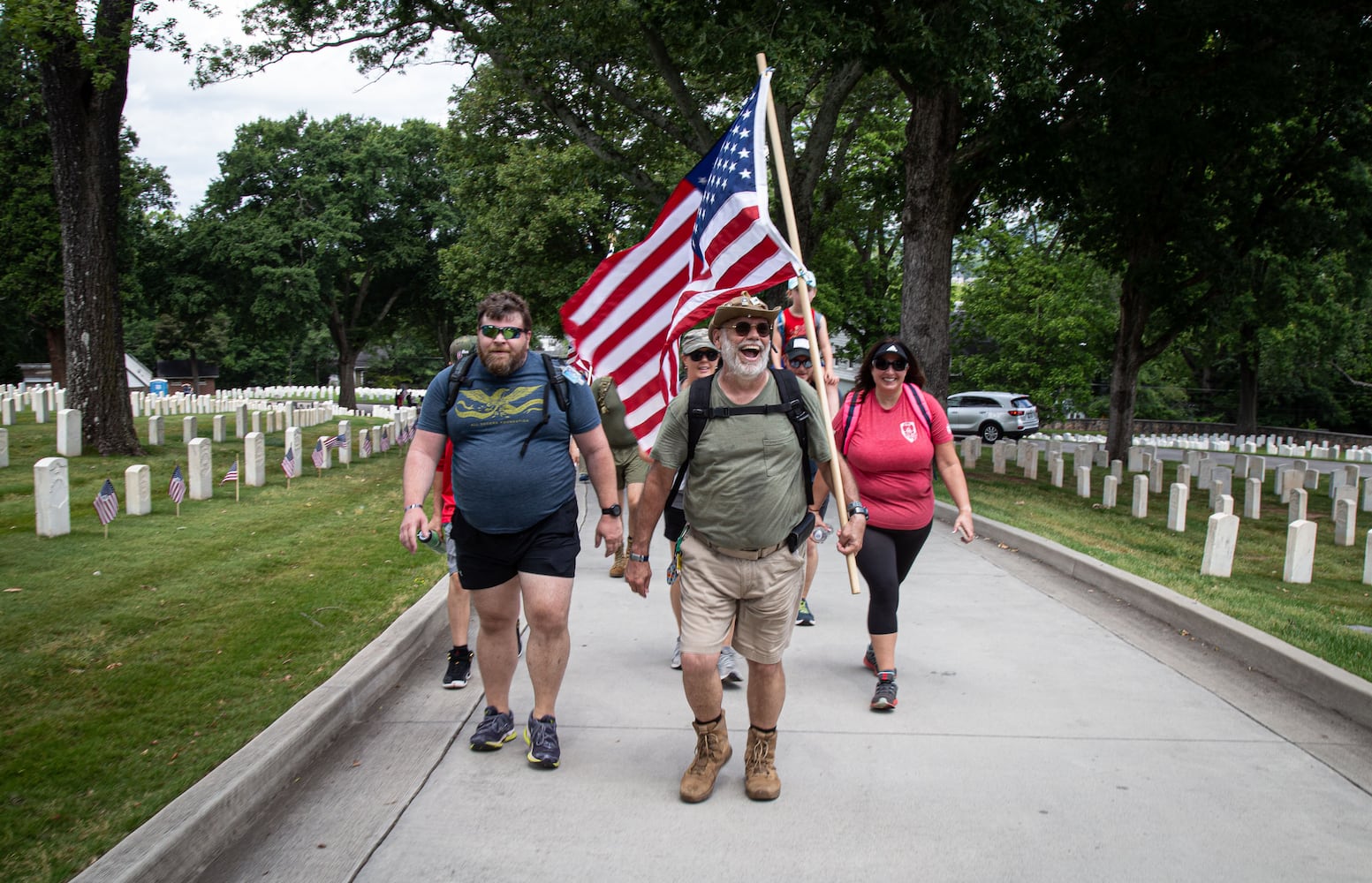 PHOTOS: Honoring war heroes on Memorial Day amid a pandemic