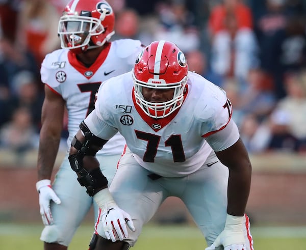 November 16, 2019 Auburn: Georgia offensive tackle Andrew Thomas lines up against Auburn in a NCAA college football game on Saturday, November 16, 2019, in Auburn.   Curtis Compton/ccompton@ajc.com