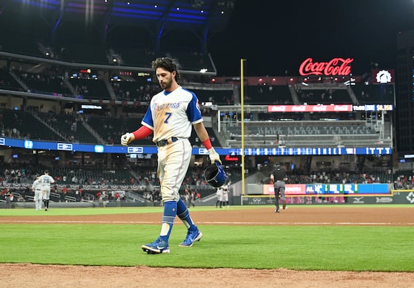 Braves shortstop Dansby Swanson (7) walks off field after 5-3 loss in the 10th inning to the Miami Marlins Monday, April 12, 2021, at Truist Park in Atlanta. (Hyosub Shin / Hyosub.Shin@ajc.com)