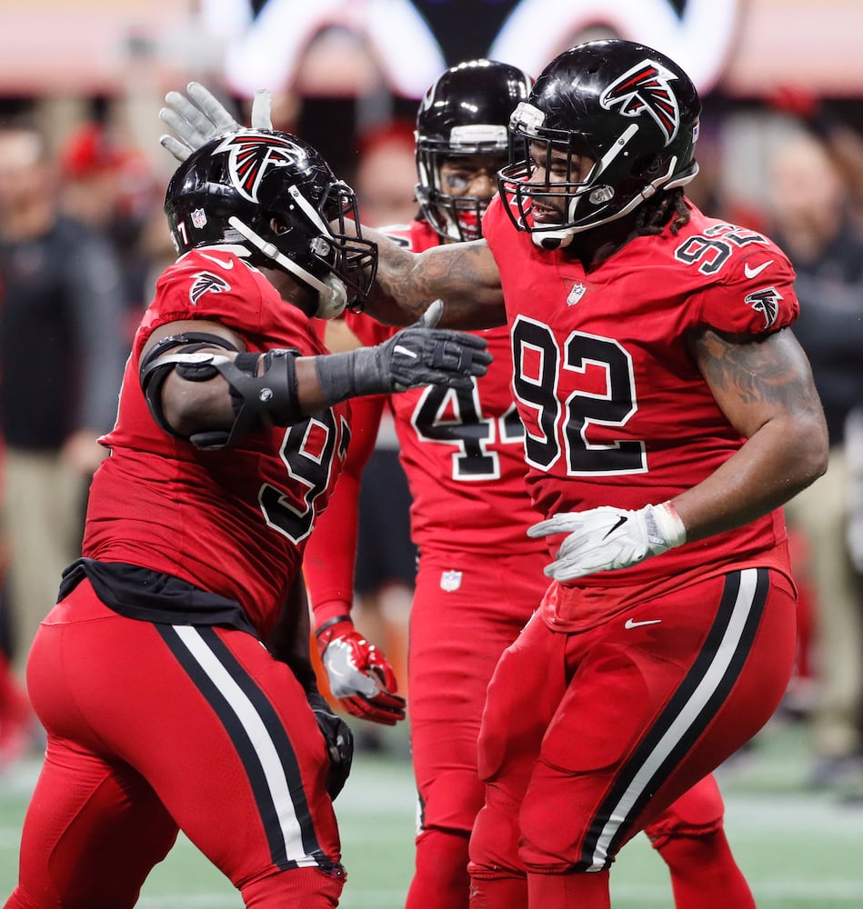 Photos: Falcons hold on, beat the Saints