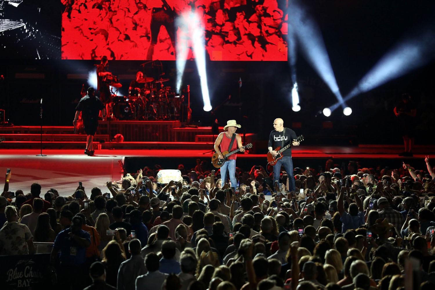 Kenny Chesney at Mercedes-Benz Stadium