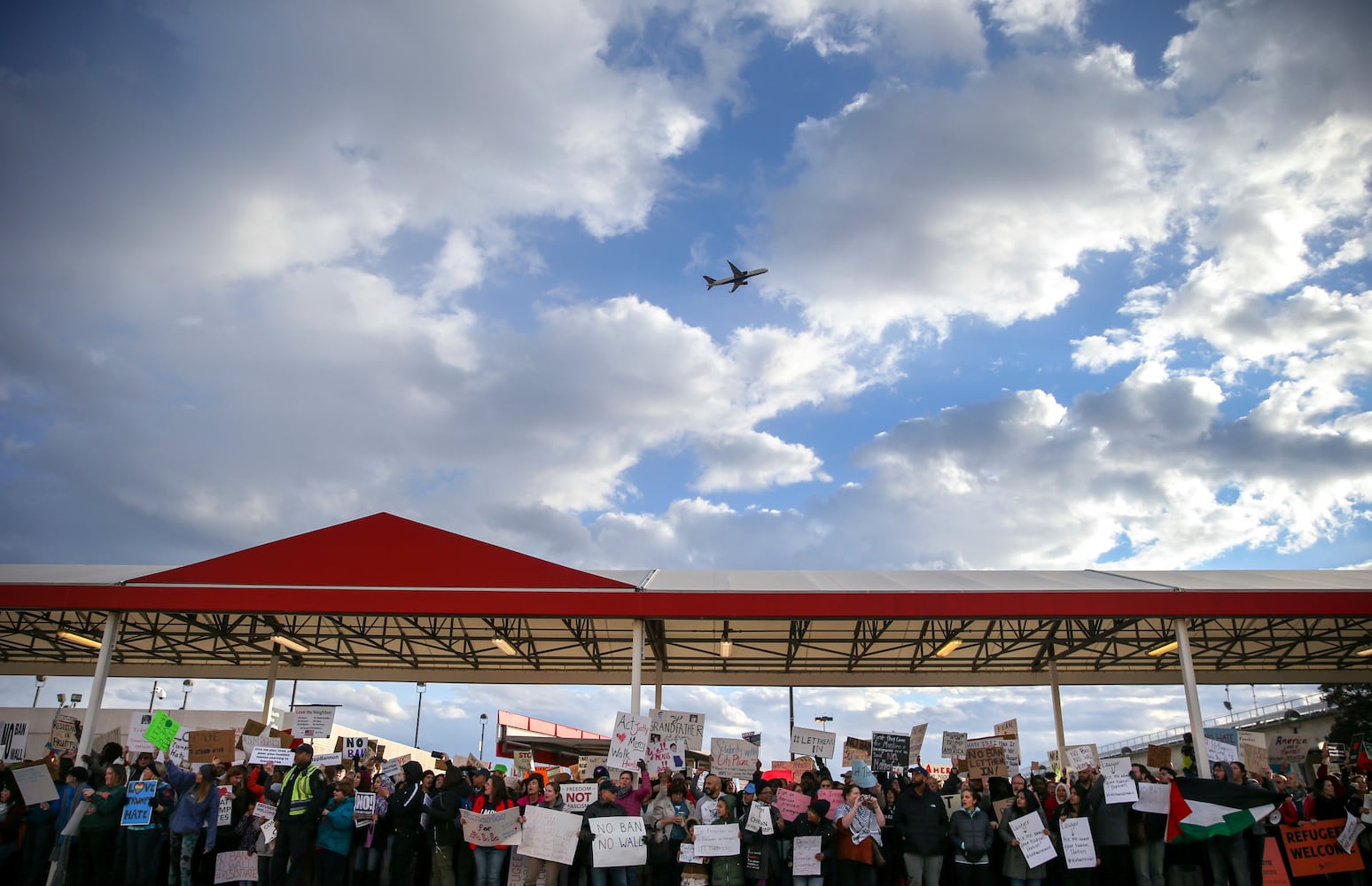 Atlanta Airport protests over immigration limits