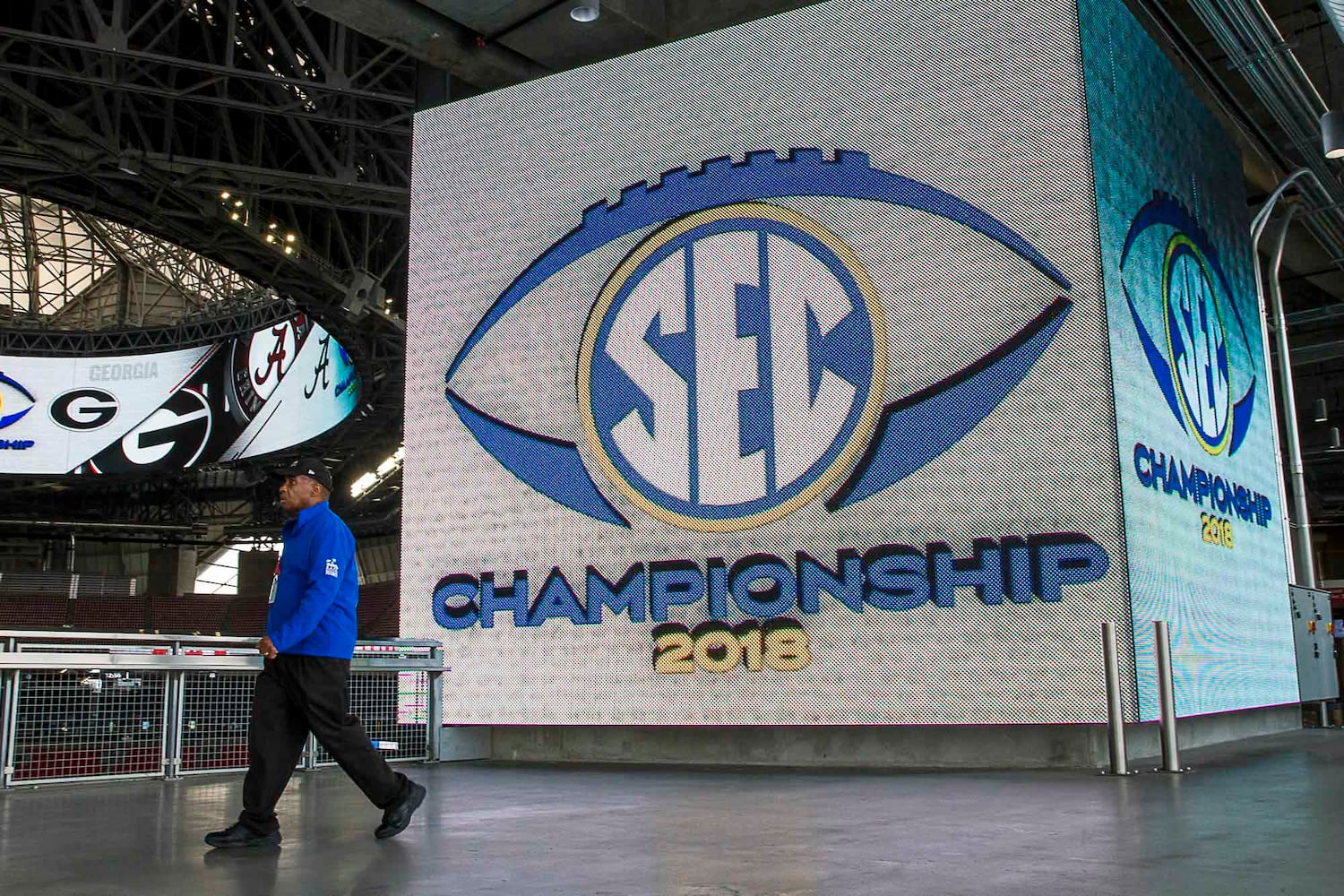 Photos: The scene at the SEC Championship game Friday