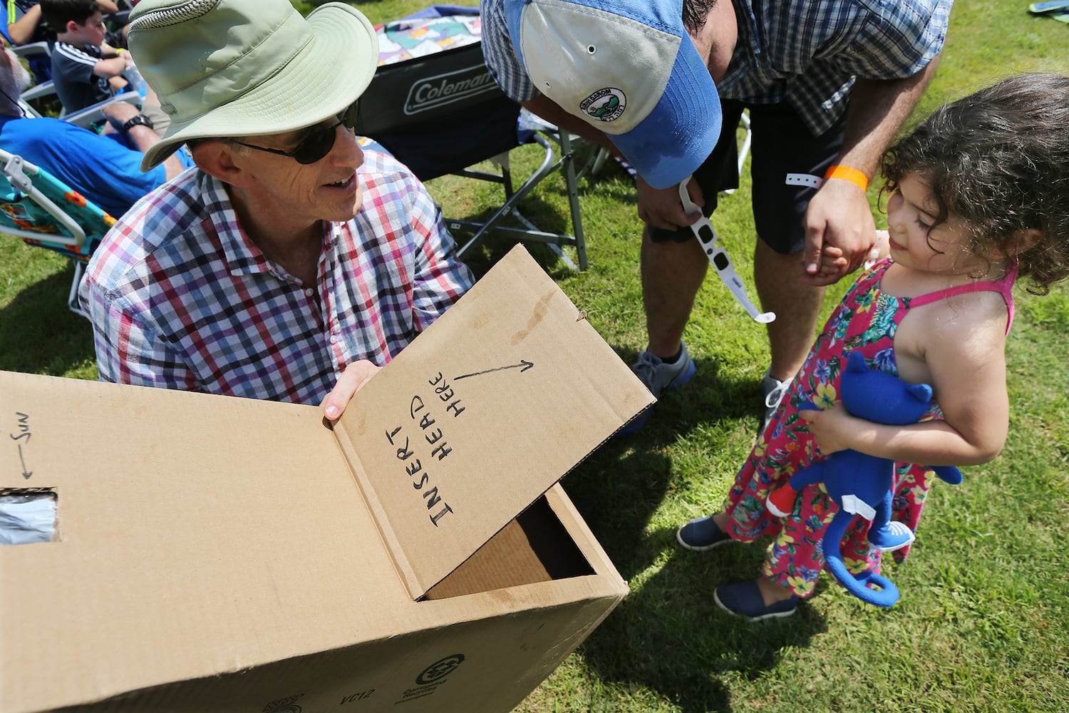 Eclipse draws crowds