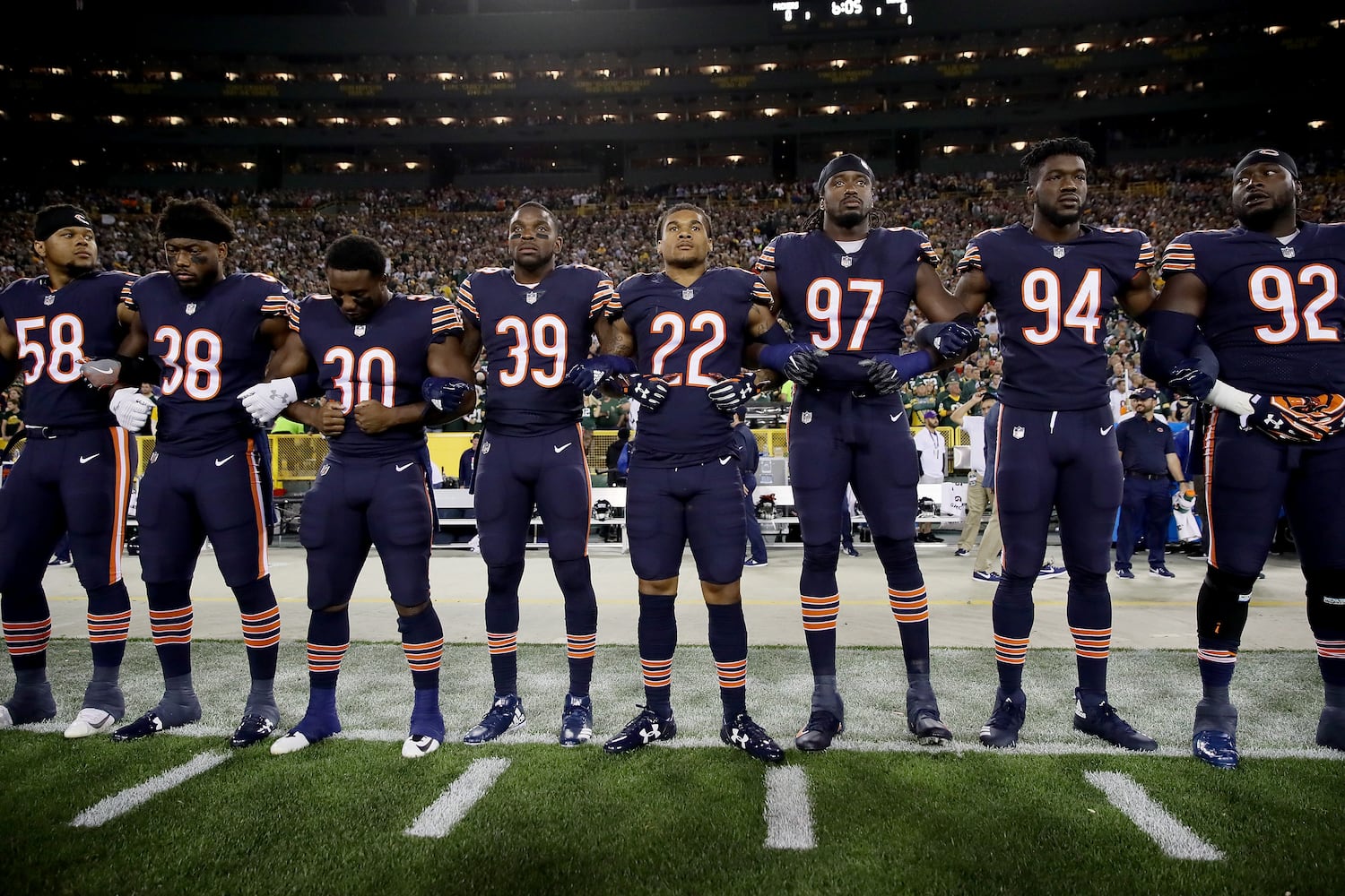 Photos: How NFL teams handled the national anthem Thursday night