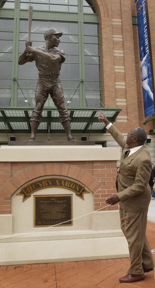 Milwaukee honors the Hammer