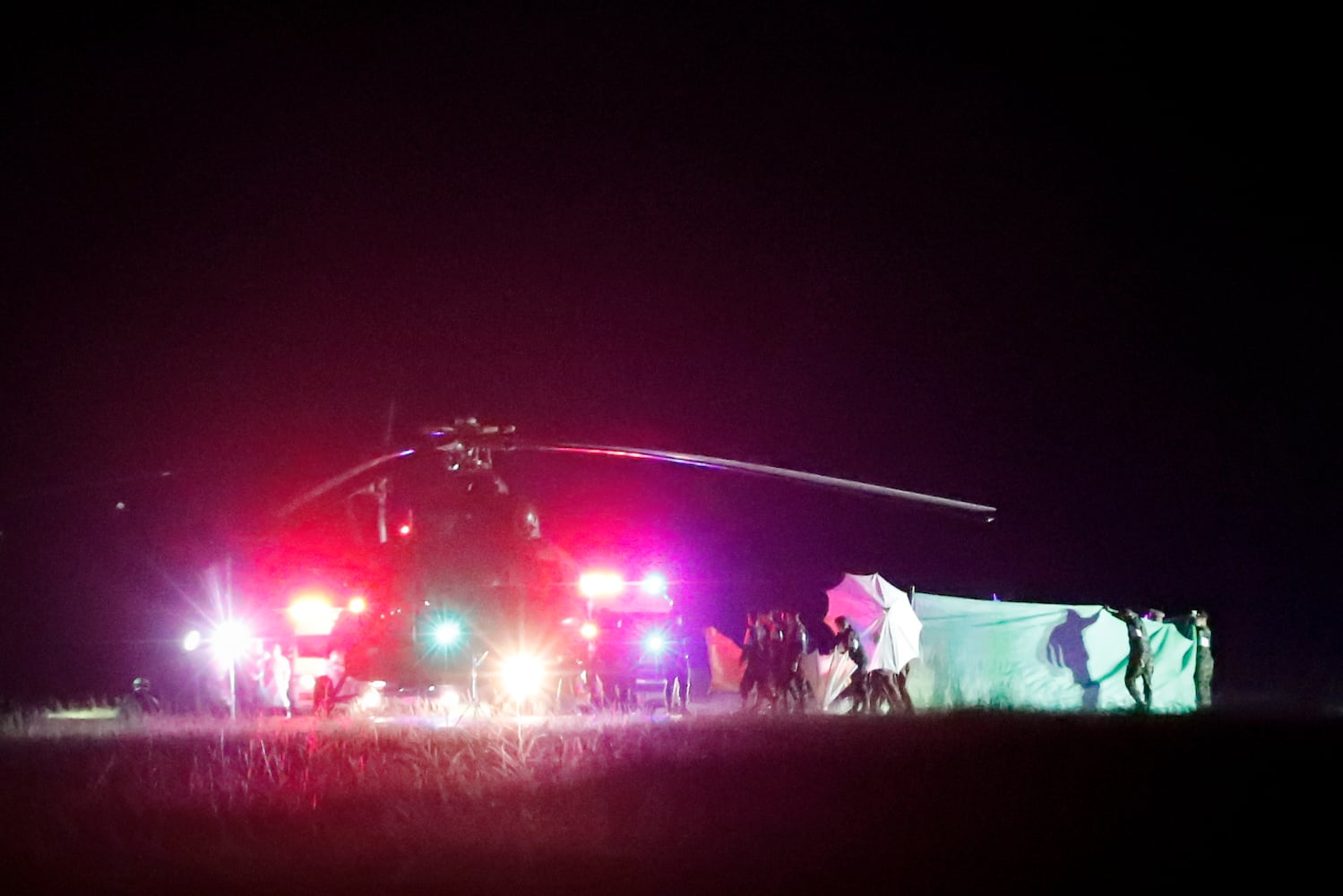 Photos: Rescuers work to free soccer team, coach trapped in Thai cave