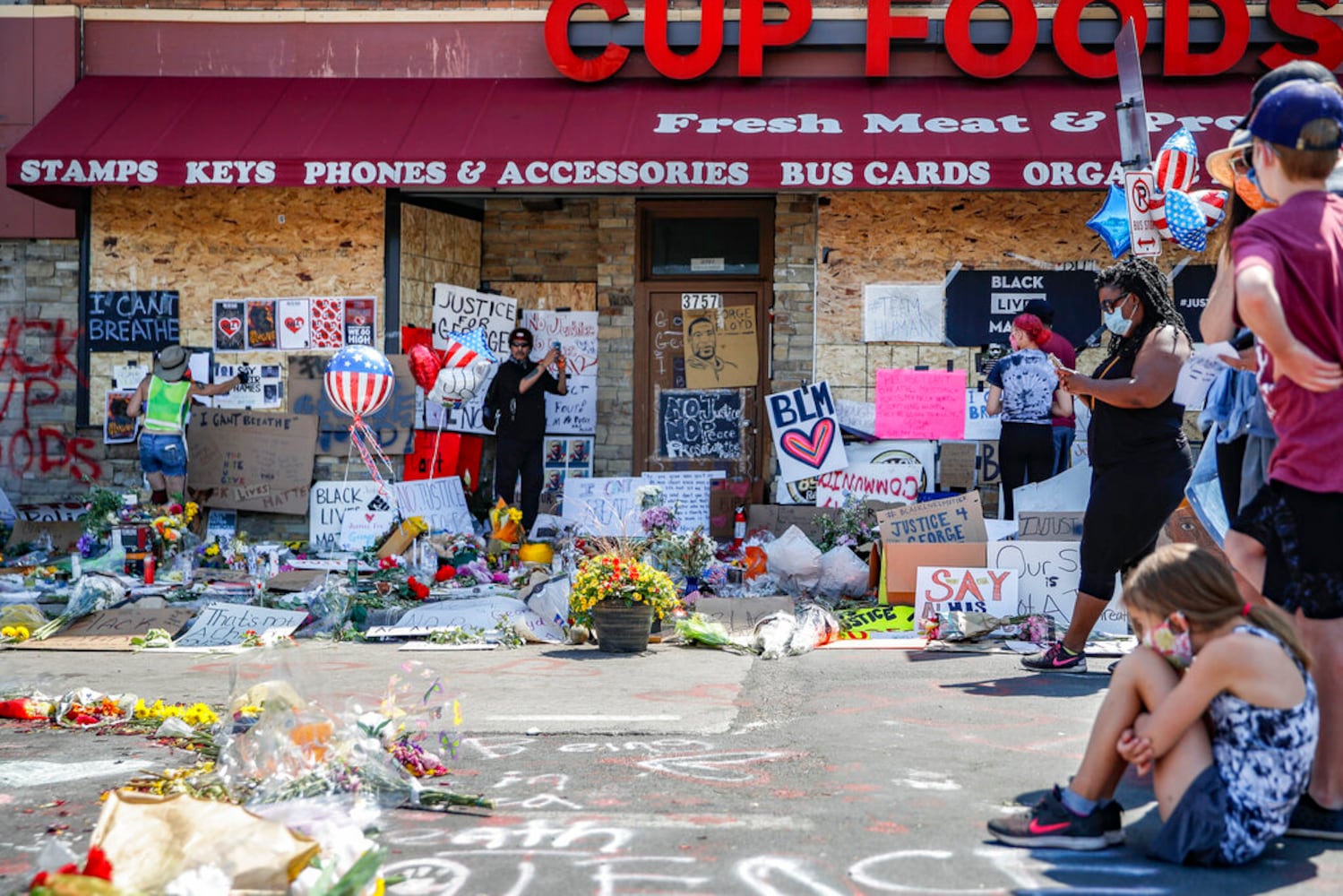 PHOTOS: U.S. cities face protests, fallout Sunday after George Floyd’s death