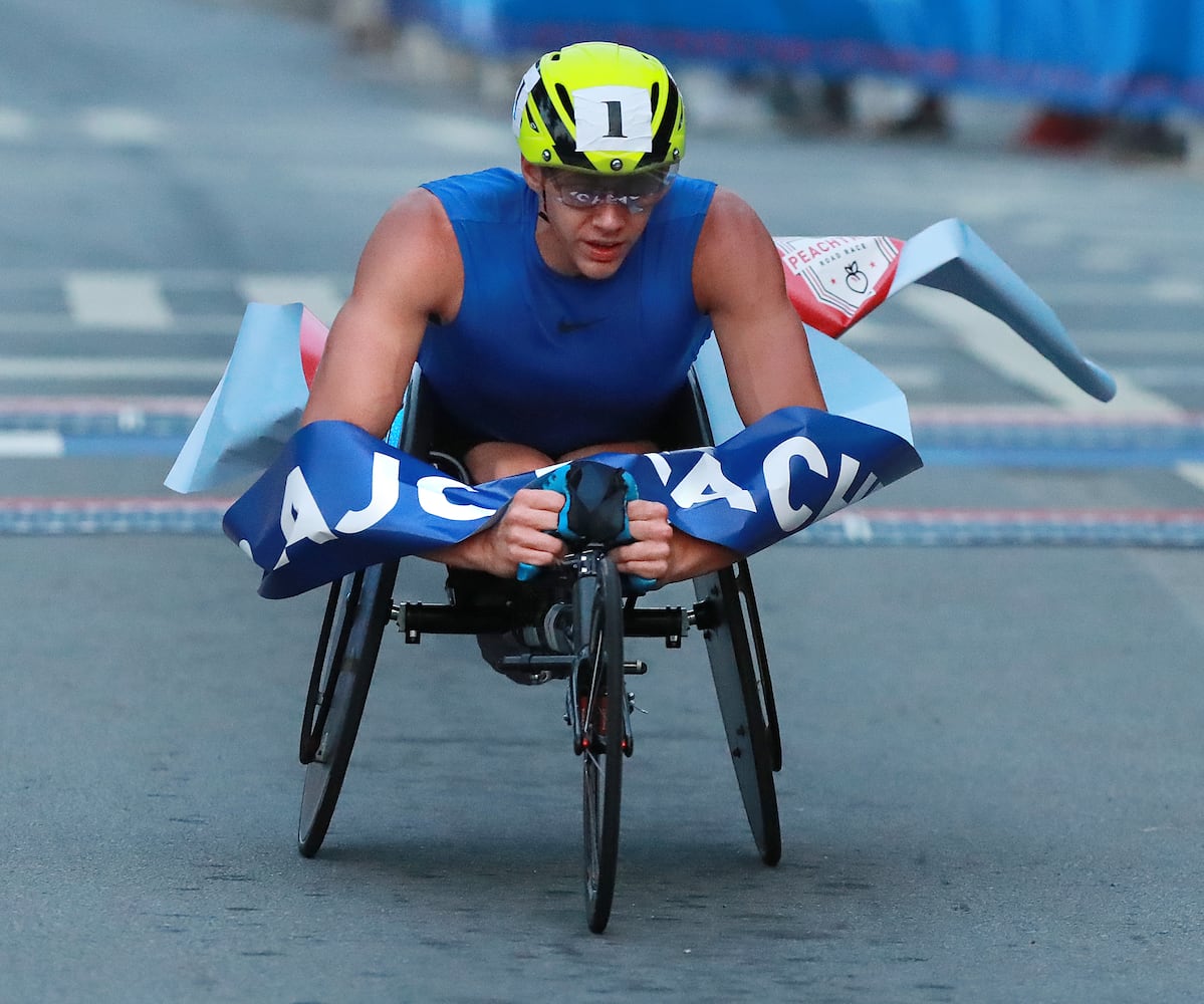 Photos: 2018 AJC Peachtree Road Race