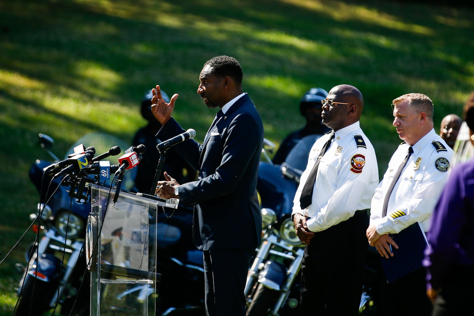 Atlanta Mayor Andre Dickens and police officials at a Wednesday press conference.