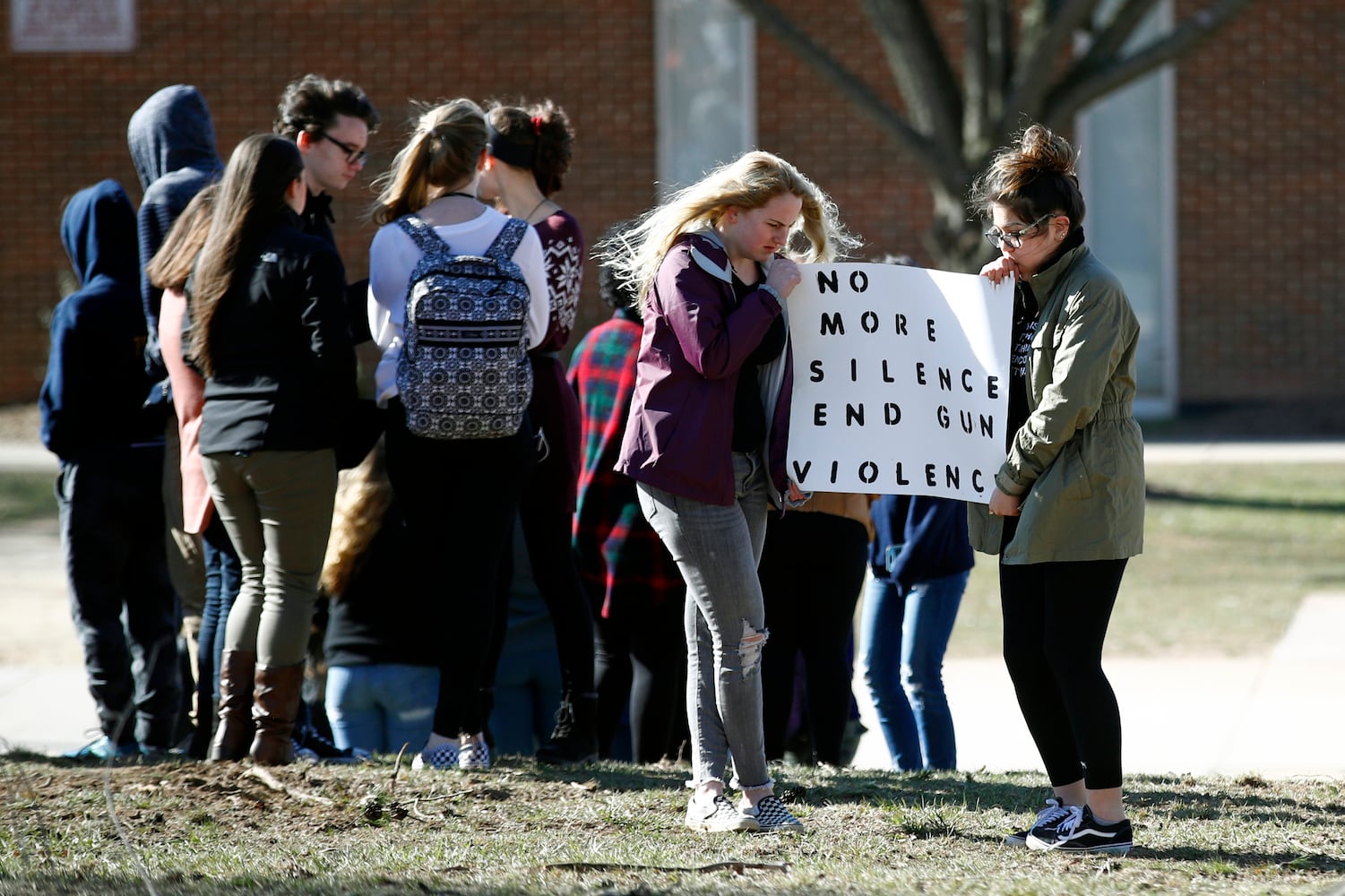 Photos: Students walk out of schools to protest gun violence; march on Washington