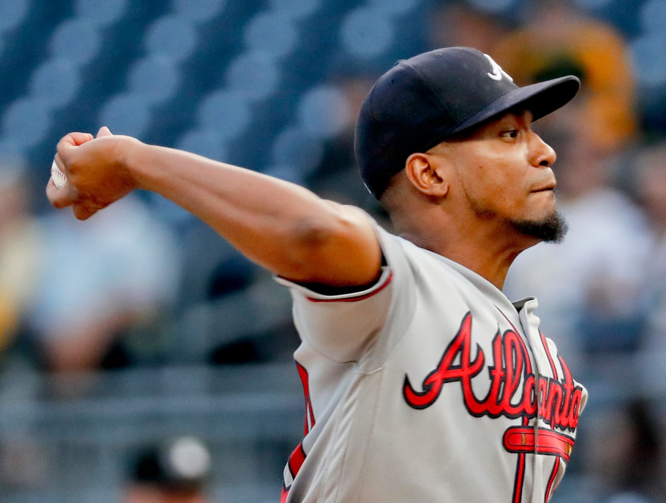 Photos: Braves seek sweep of Pirates