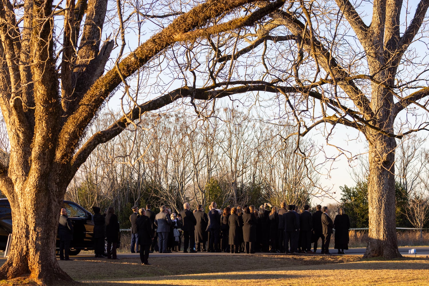 President Carter comes home to Plains for final funeral service
