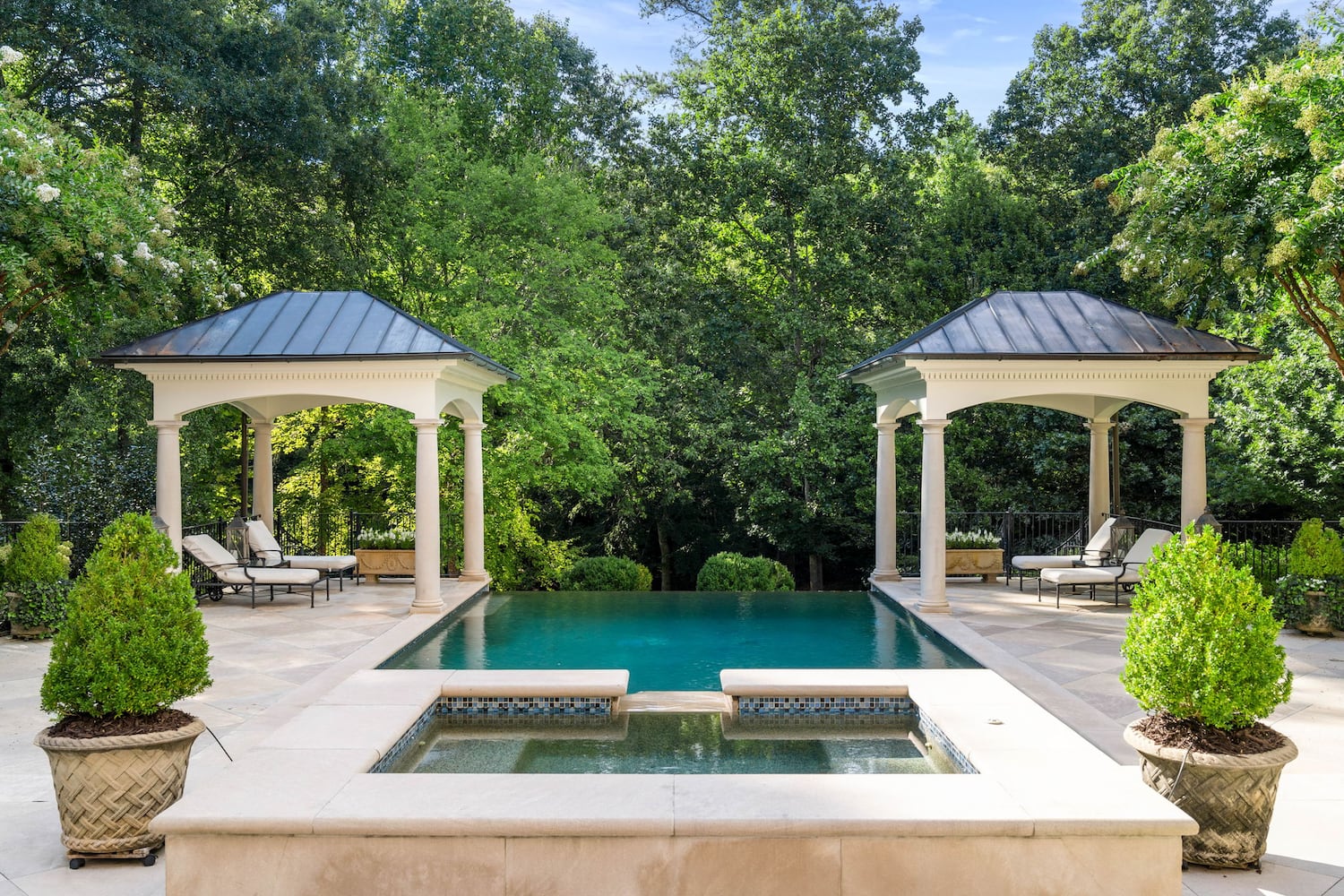 $13 million Buckhead mansion breaks Atlanta record, looks luxurious doing it