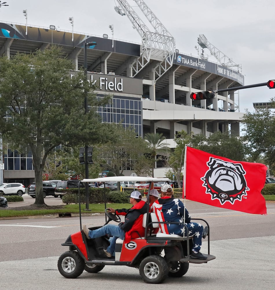 Photos: The scene at the Georgia-Florida game Friday