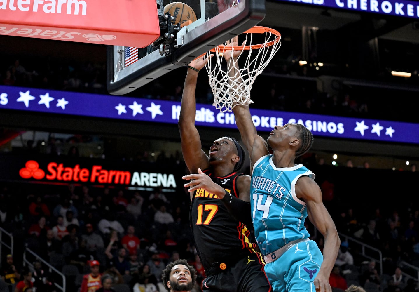 Hawks vs Hornets photo