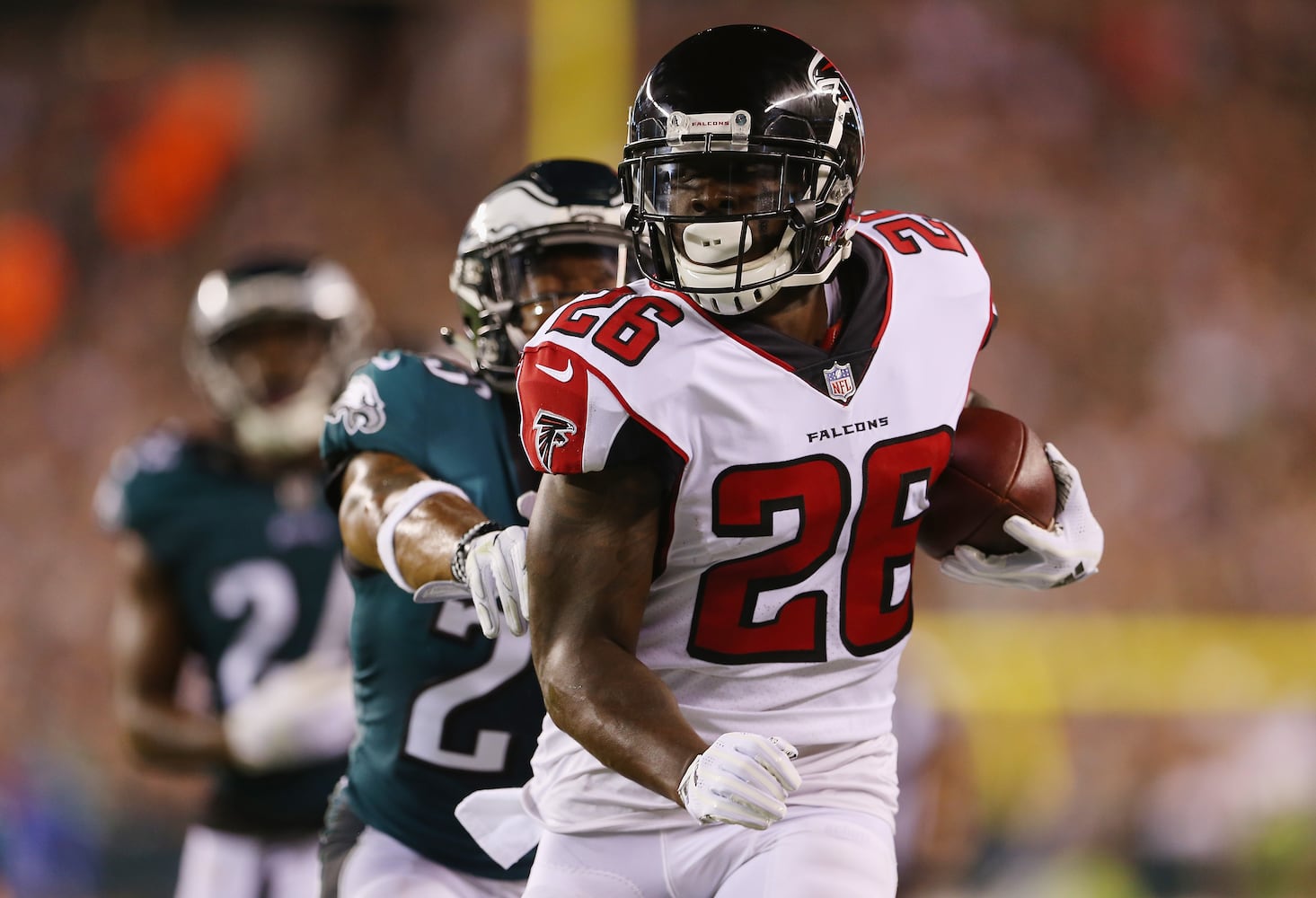 Photos: Falcons open season against Eagles