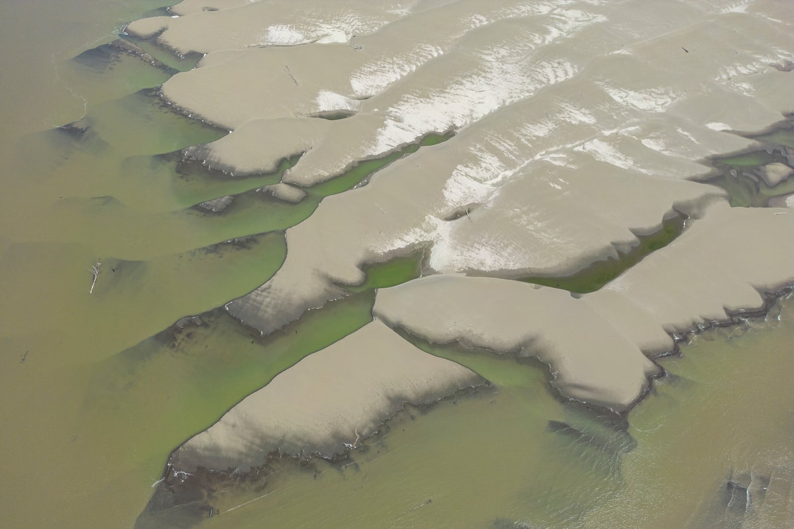 Signs of drought are visible on the Amazon River, in Santa Sofia, near Leticia, Colombia, Sunday, Oct. 20, 2024. (AP Photo/Ivan Valencia)