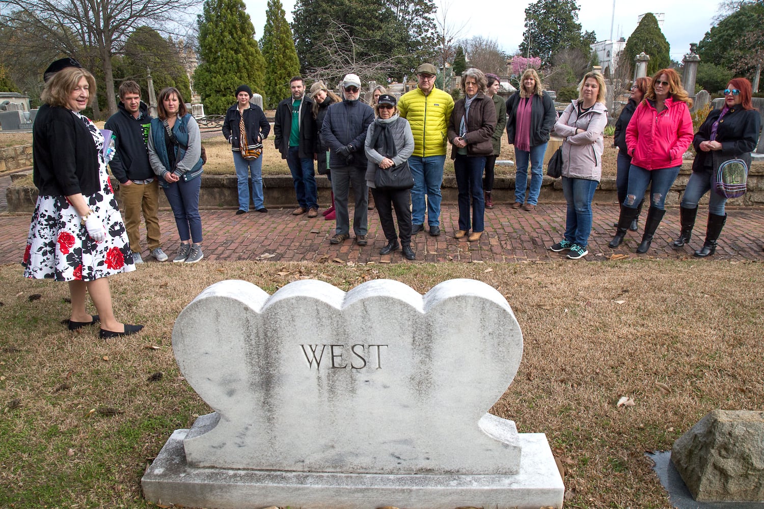 PHOTOS: Love stories at historic Oakland Cemetery