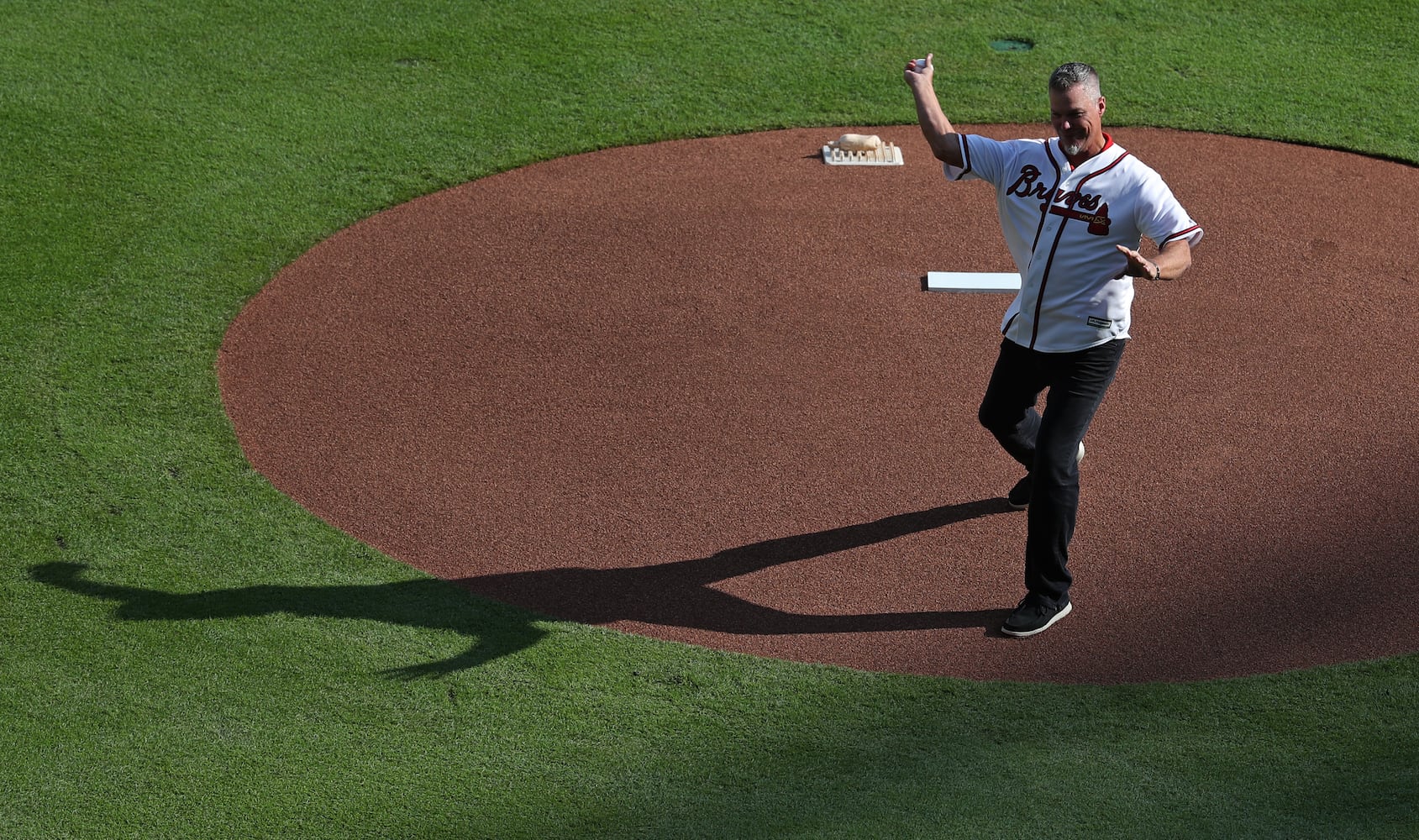 Photos: Braves seek Game 1 win over the Cardinals