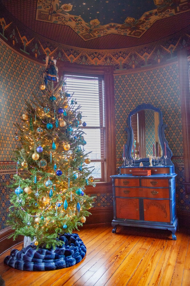 Photos: Victorian-style home displays 19th century character, colorful Christmas decorations