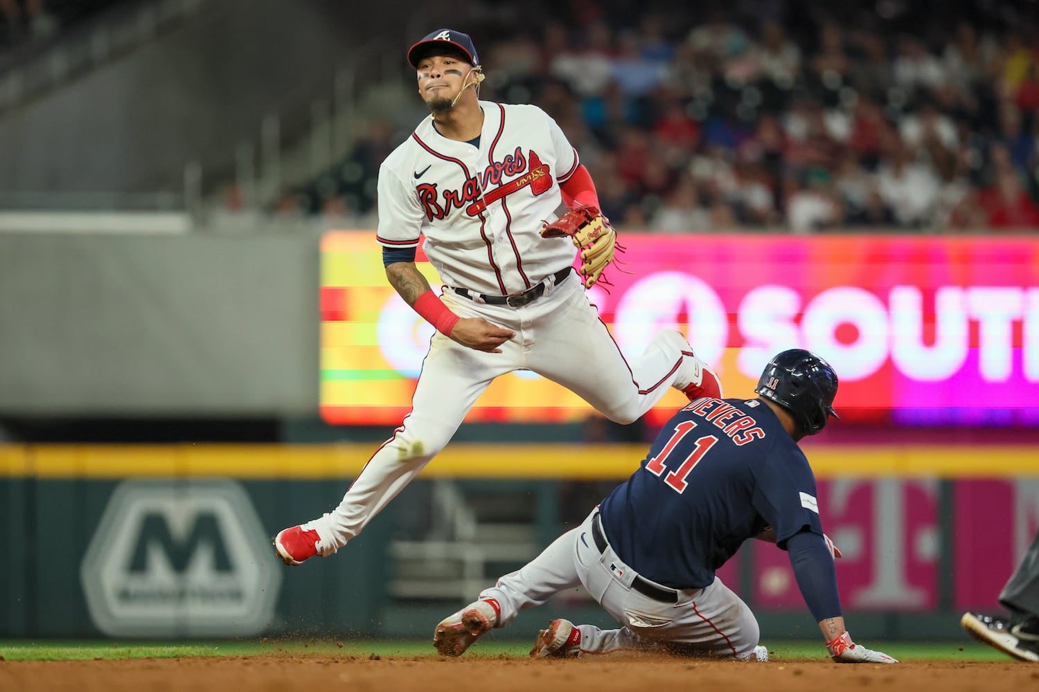 051023 BRAVES PHOTO