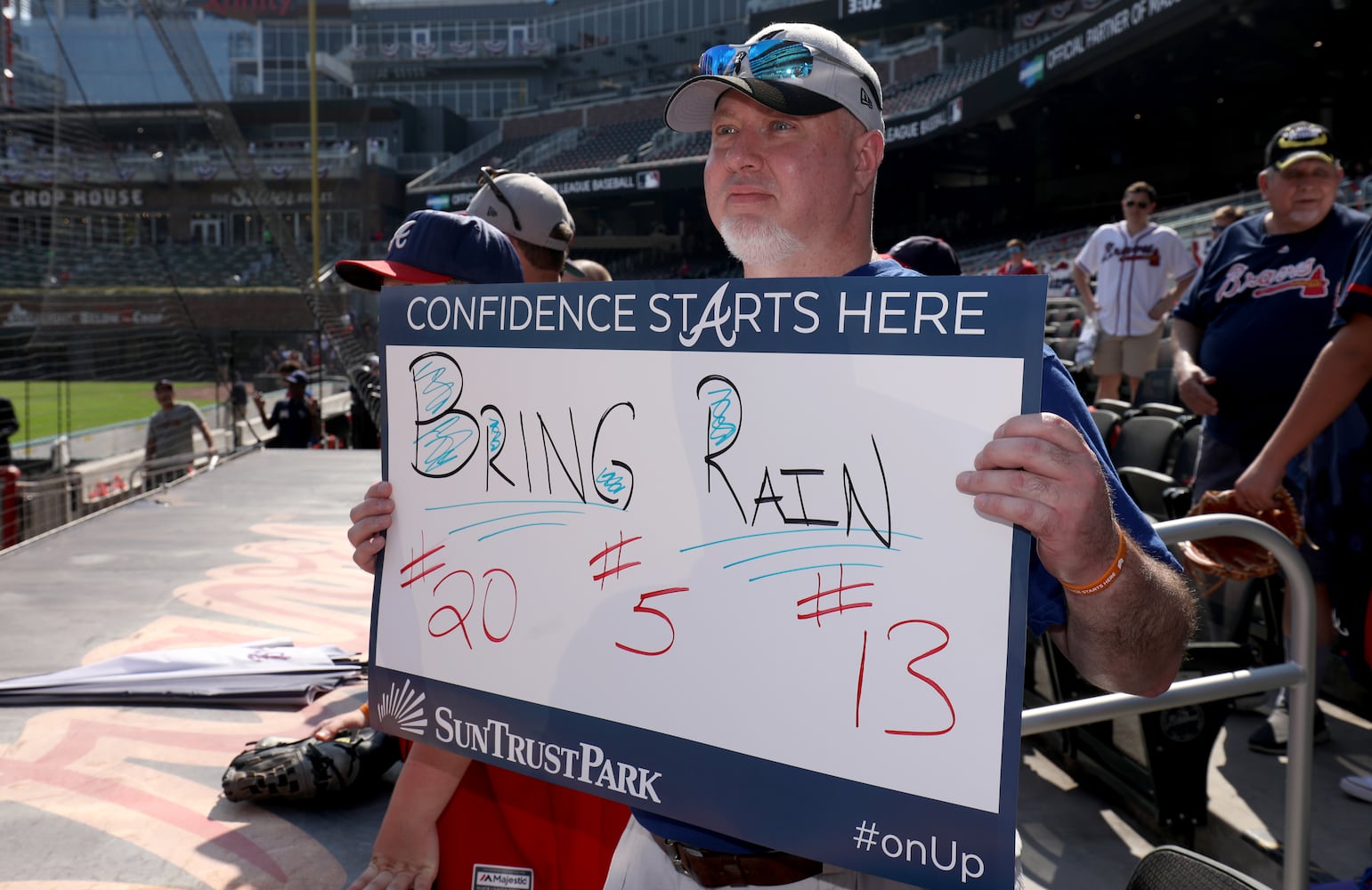 Photos: The scene at SunTrust Park as Braves begin playoff run