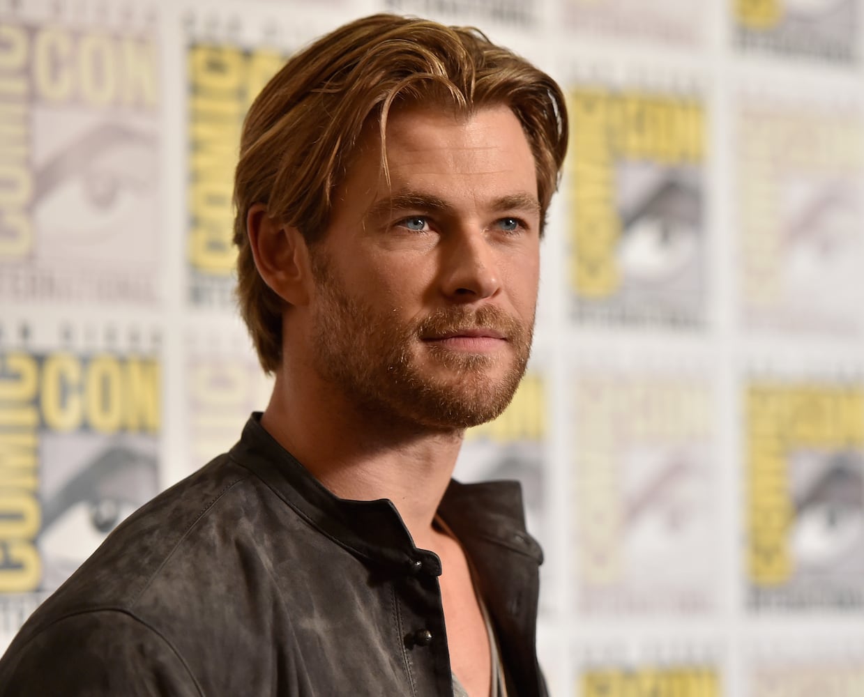 Chris Hemsworth - bearded