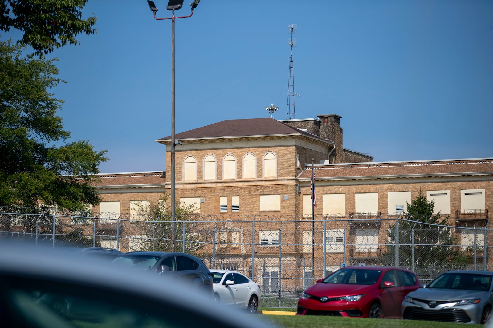 Cheeks’ case adds to a growing list of concerns about the lack of qualified people working at Lee Arrendale State Prison in Alto, Ga., specifically in A Unit. That unit houses 70-80 women, many of whom have been classified by the GDC as severely mentally ill. (AJC 2021)