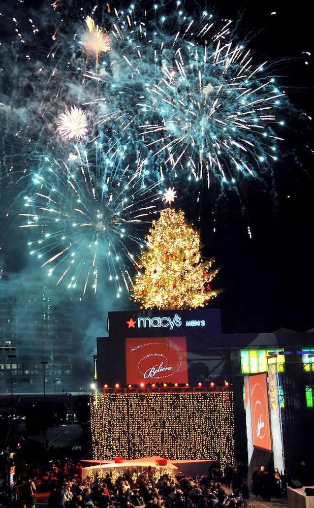 Macy's Great Tree Lighting at Lenox Square 2010