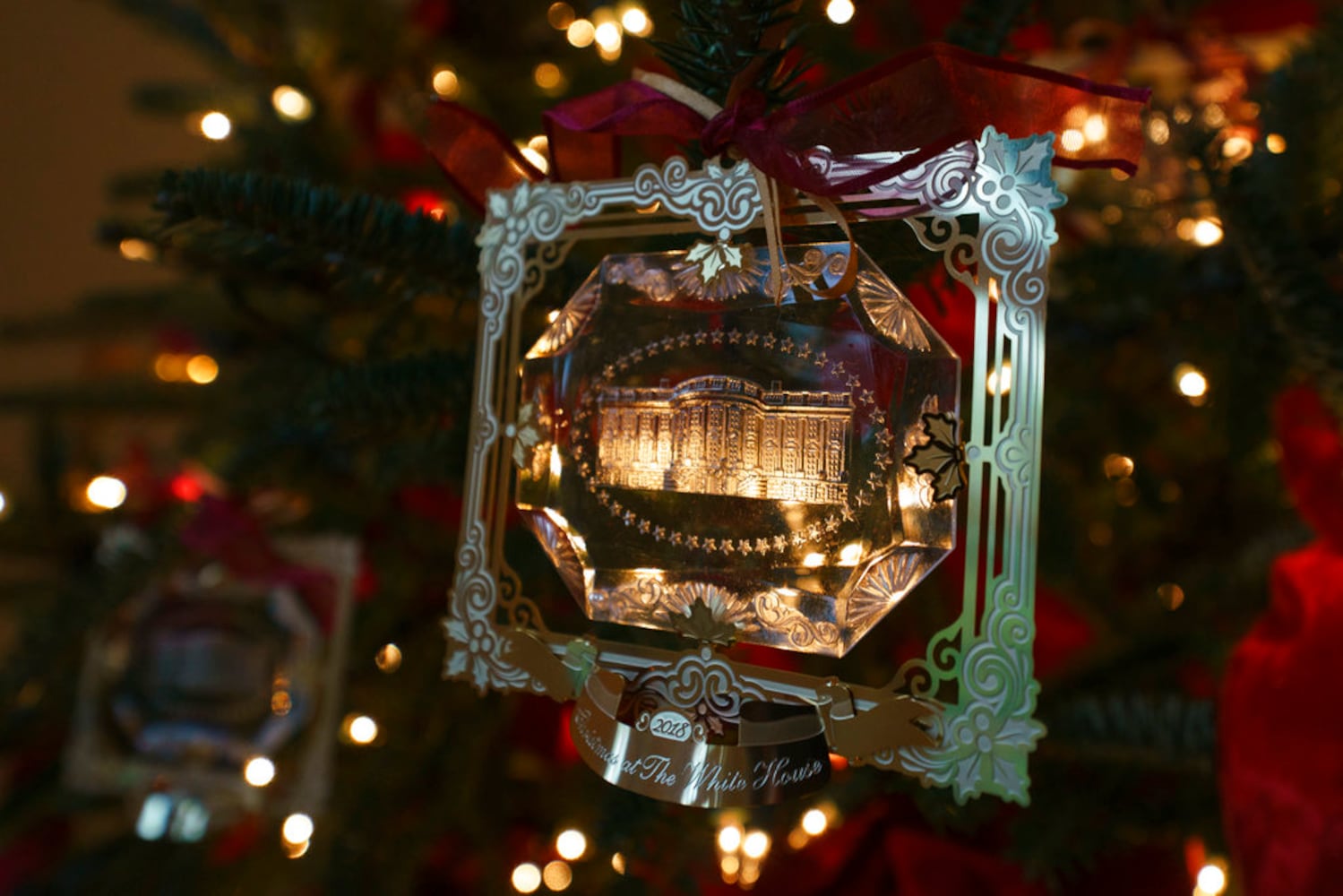 Photos: Melania Trump unveils 2018 White House Christmas decorations