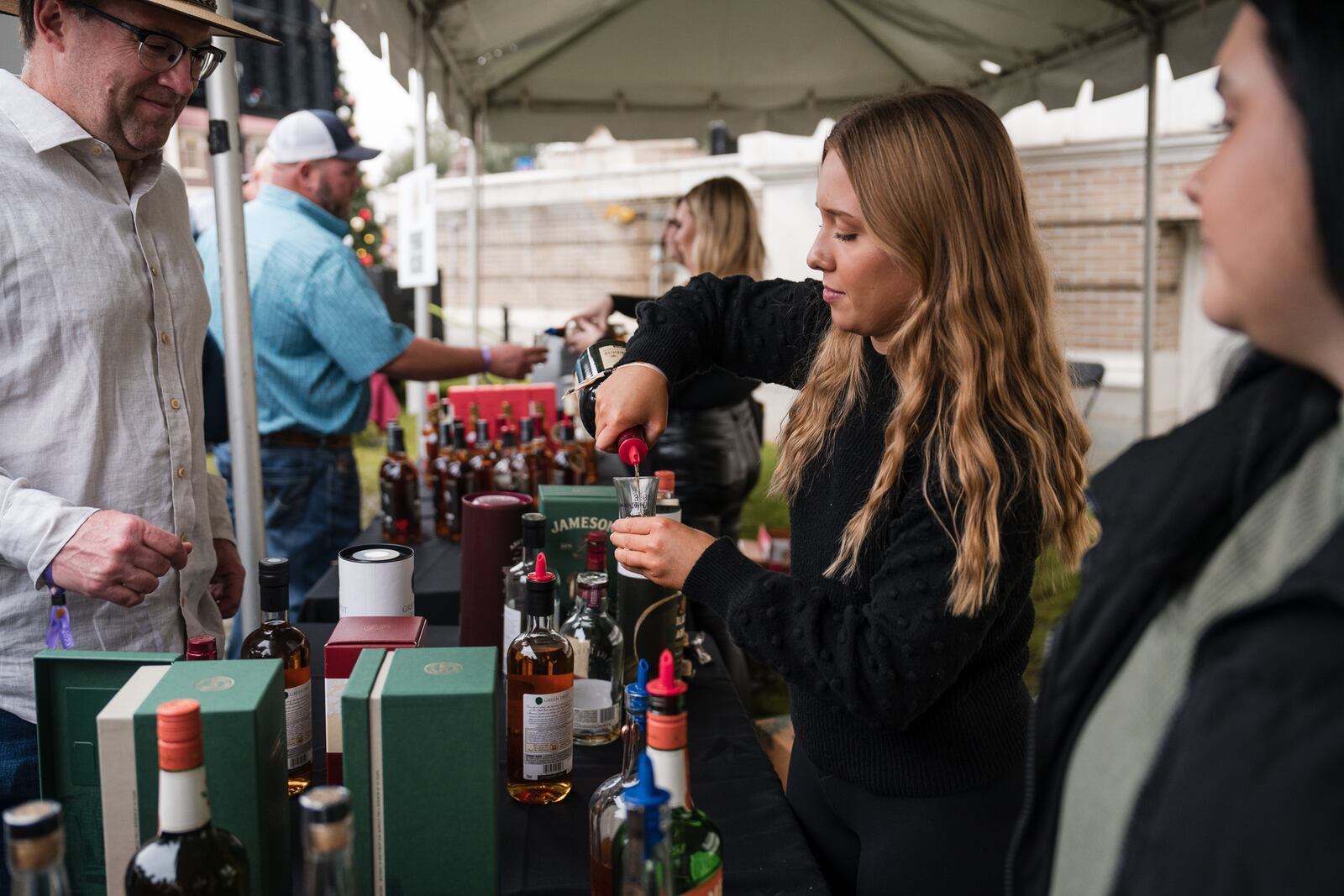 Pair some 'cue with more than 80 bourbons and whiskeys during the Smoke and Barrel festival in Lake Charles.
Credit: Visit Lake Charles