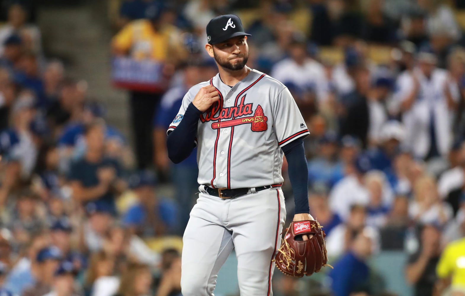 Photos: Braves seek to get even with Dodgers in Game 2