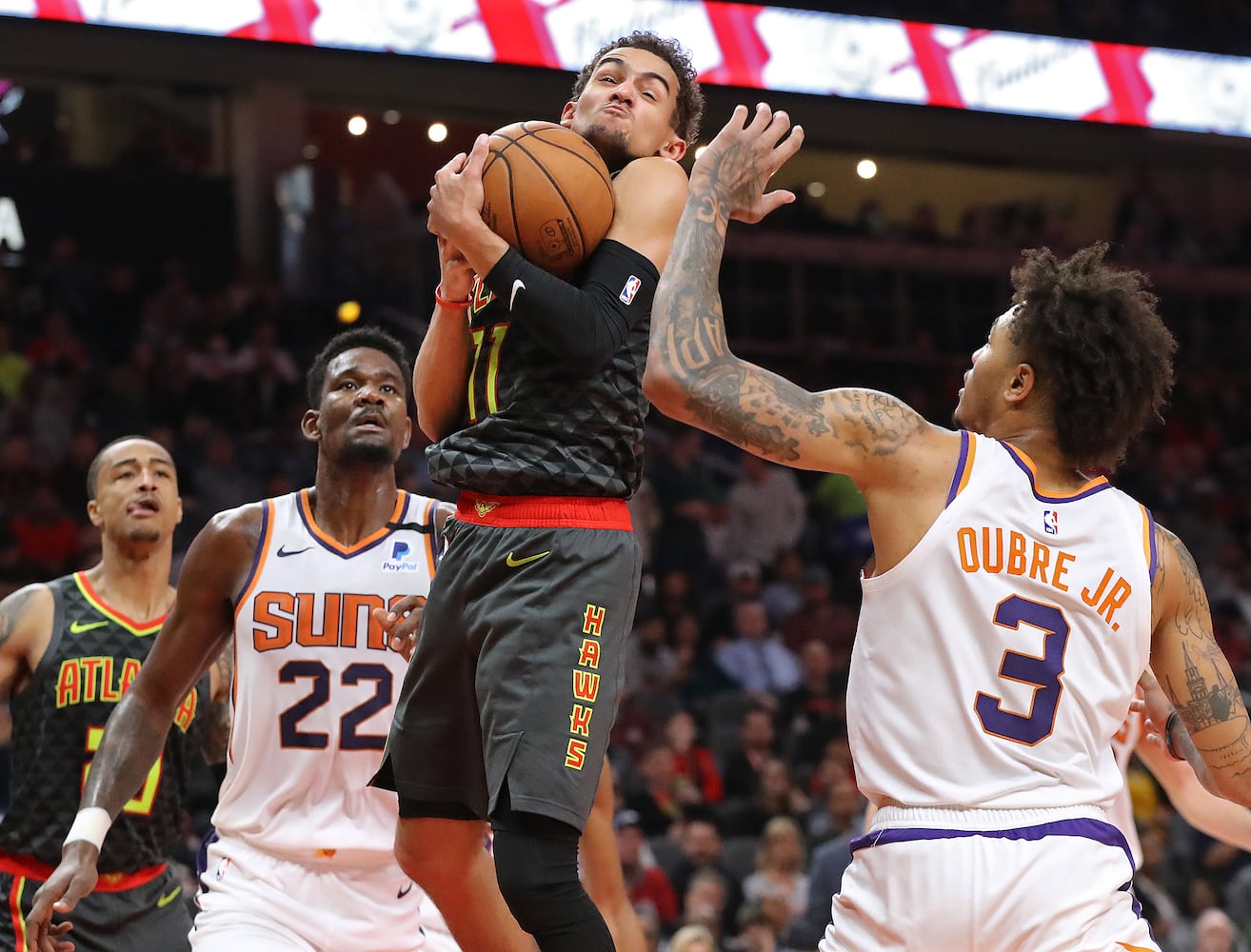 Photos: Hawks defeat the Suns