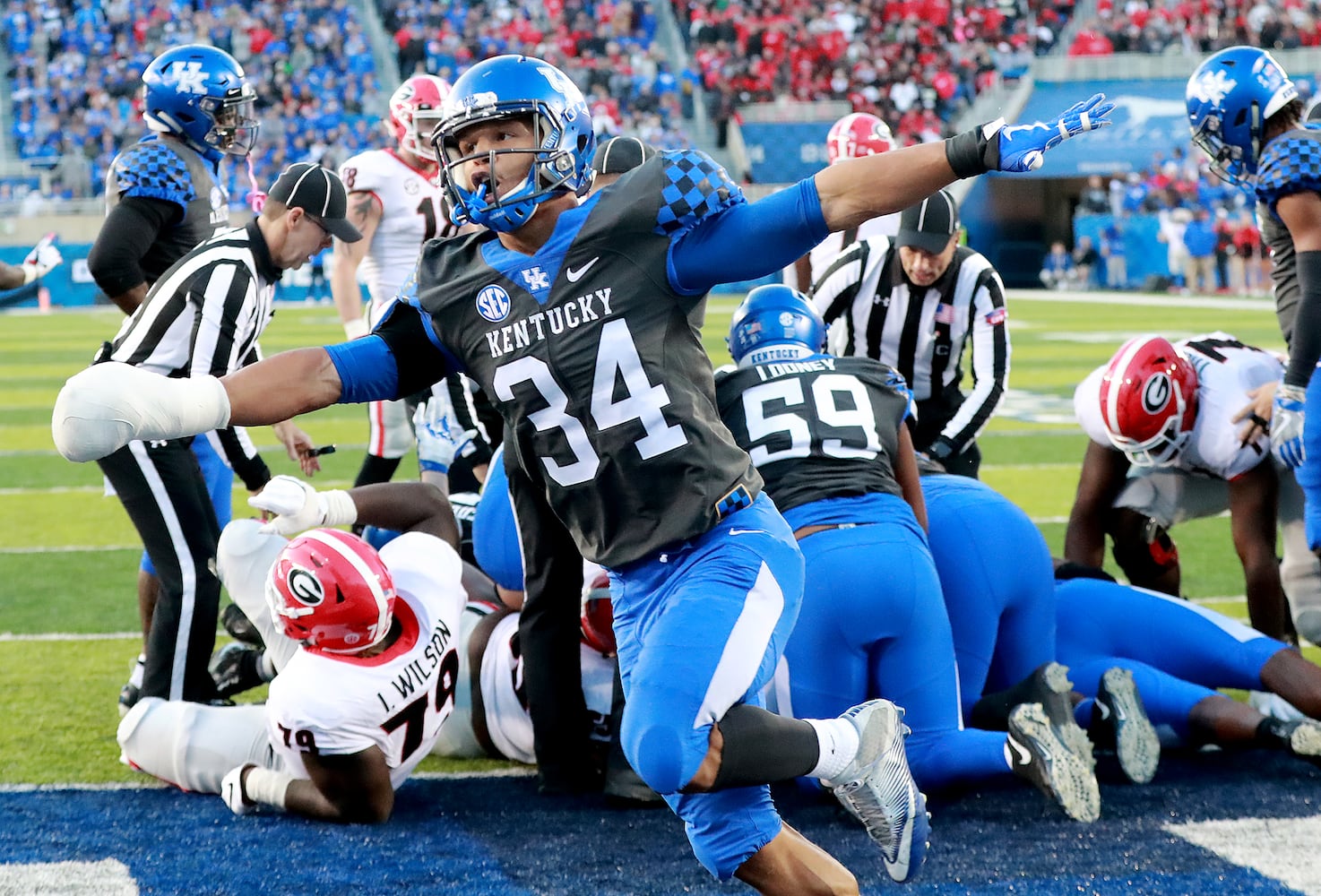 Photos: Bulldogs handle Kentucky, win SEC East title