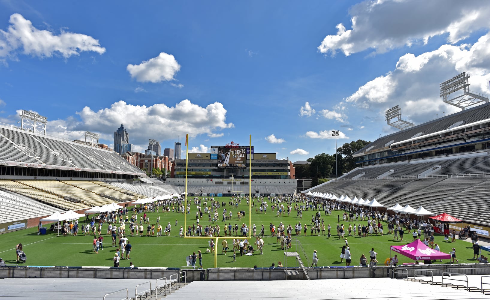 Photos: Fan day at Georgia Tech