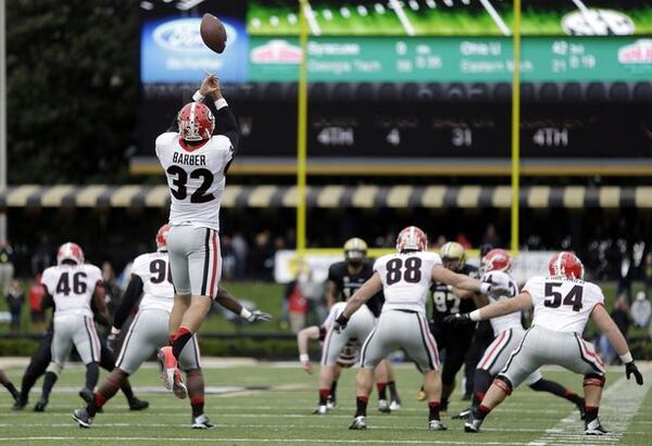 Here's how a team like Georgia loses to a team like Vandy. (Mark Humphrey/AP)