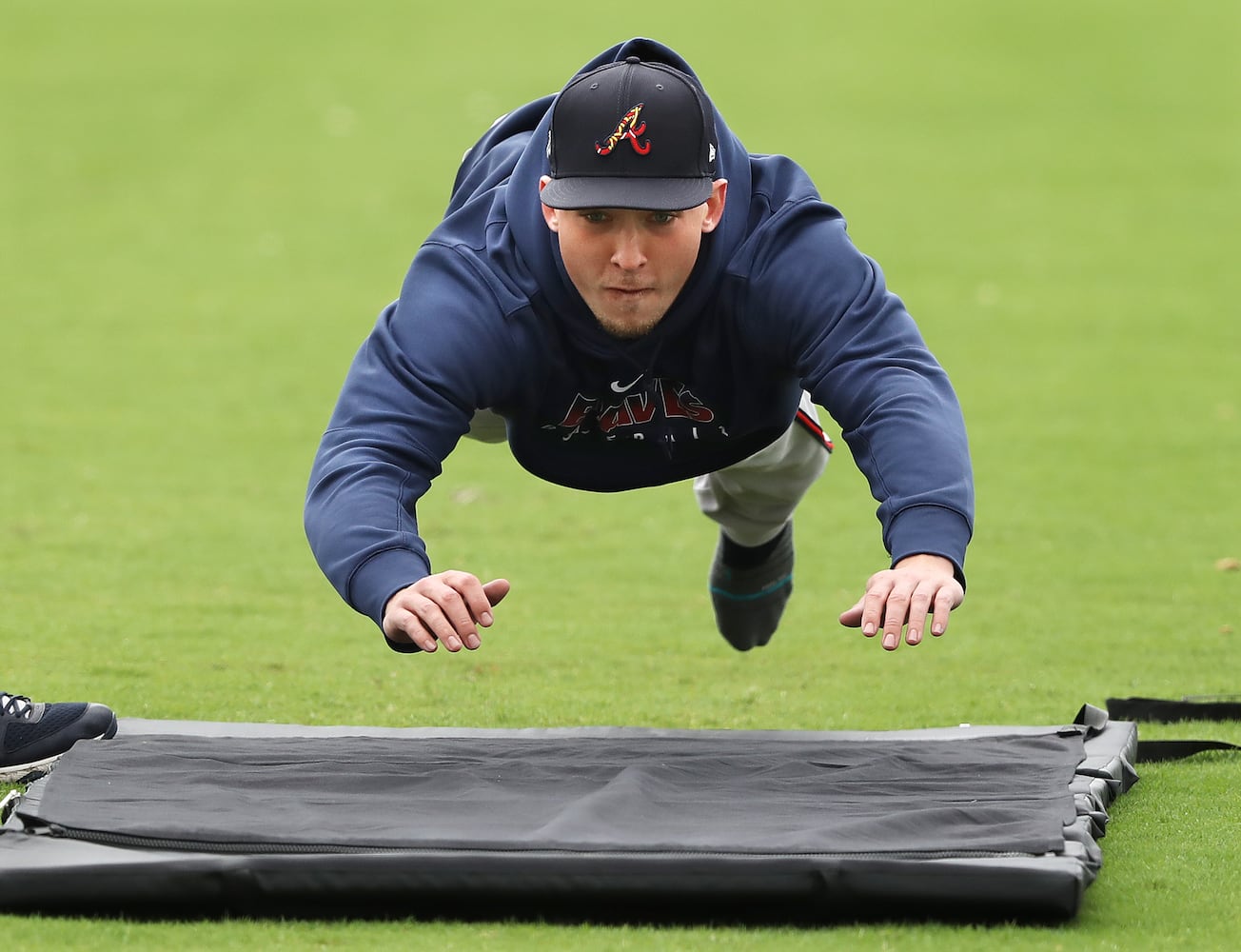 Photos: Temps dip as Braves continue workouts in spring training