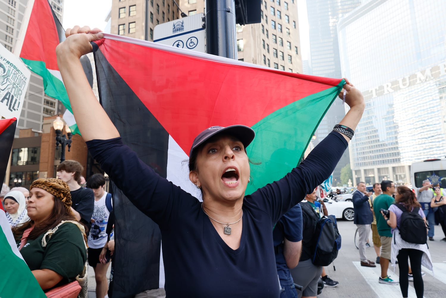 Thousands of activists expected in Chicago for Democratic convention