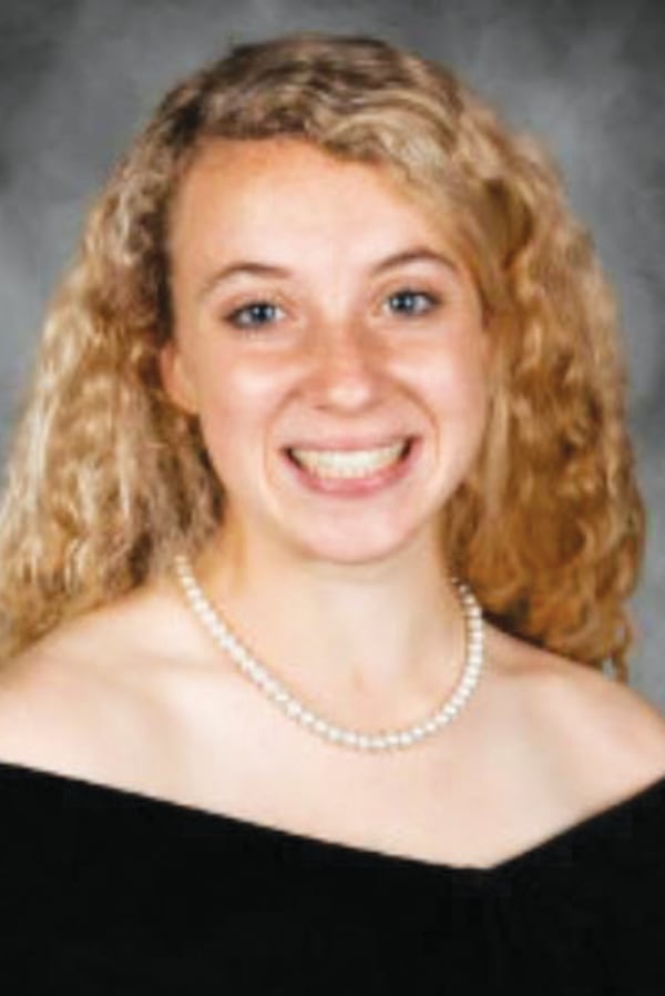 Etowah High School Class of 2021 graduating senior Margaret Bradley has earned this year’s Waste Management/Pine Bluff Landfill Scholarship. The $5,000 scholarship is presented to a graduating senior each year as part of the company’s partnership agreement with Cherokee County School District.