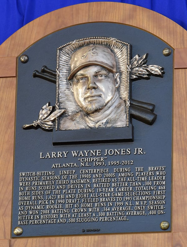 Chipper Jones, in bronze. (HYOSUB SHIN / HSHIN@AJC.COM)