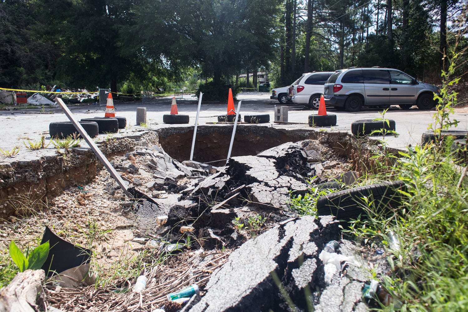 Photos: DeKalb begins tearing down squalid Brannon Hill Condominiums