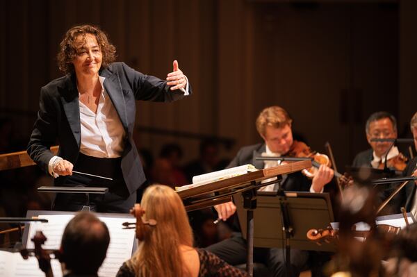 Nathalie Stutzmann conducts the Atlanta Symphony Orchestra. Photo: Rand Lines