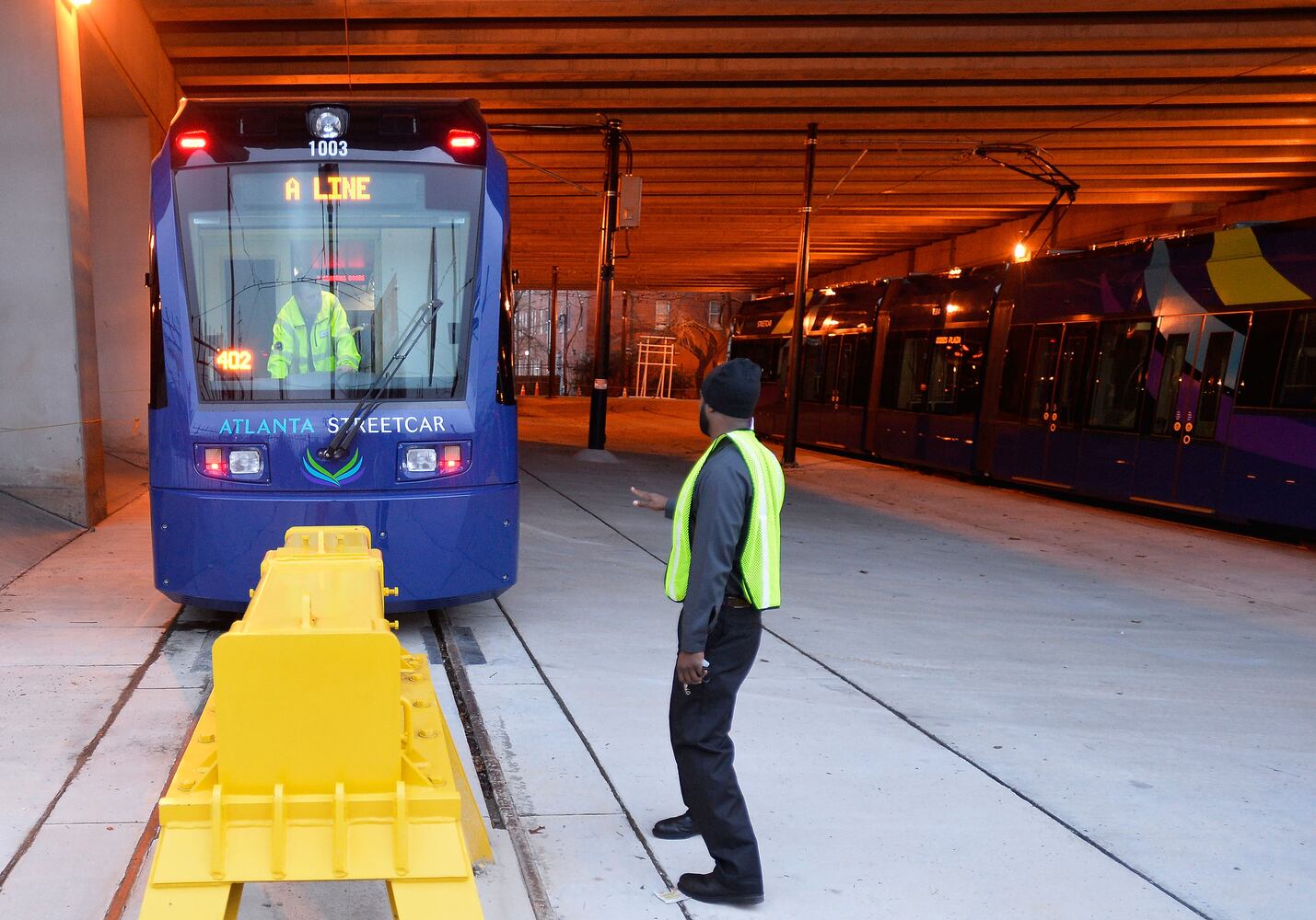 Atlanta streetcar takes its first ride