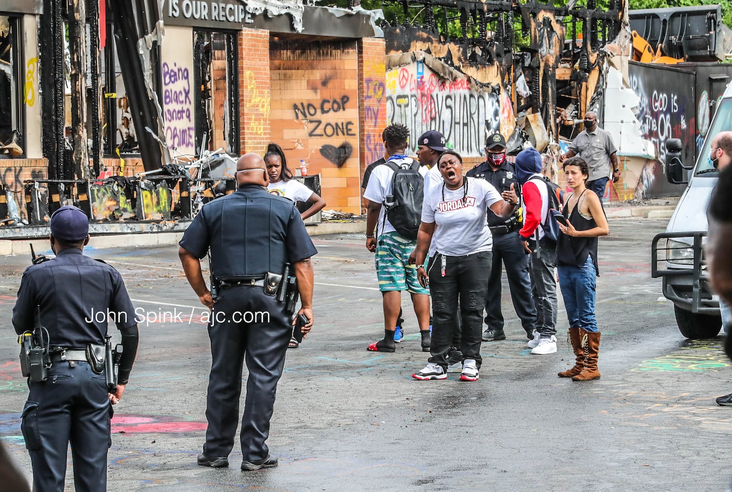 Atlanta Police clear Wendy's where Rayshard Brooks was killed