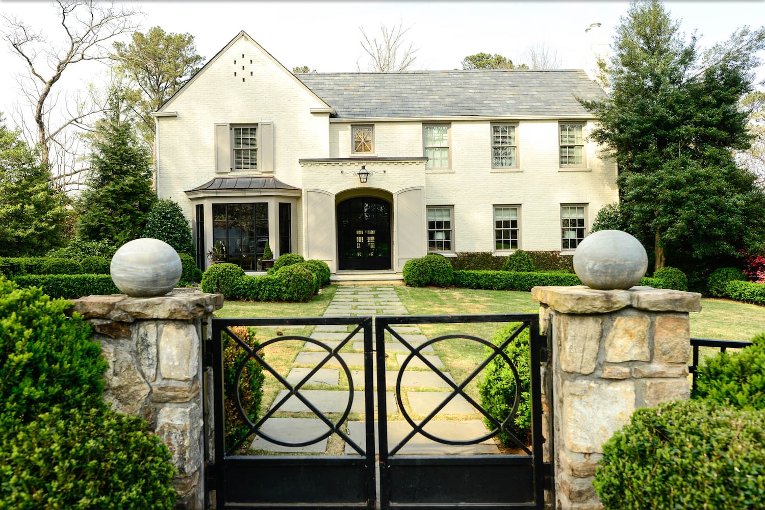 Photos: Friends, family leave their stamp on boutique owner’s Buckhead home