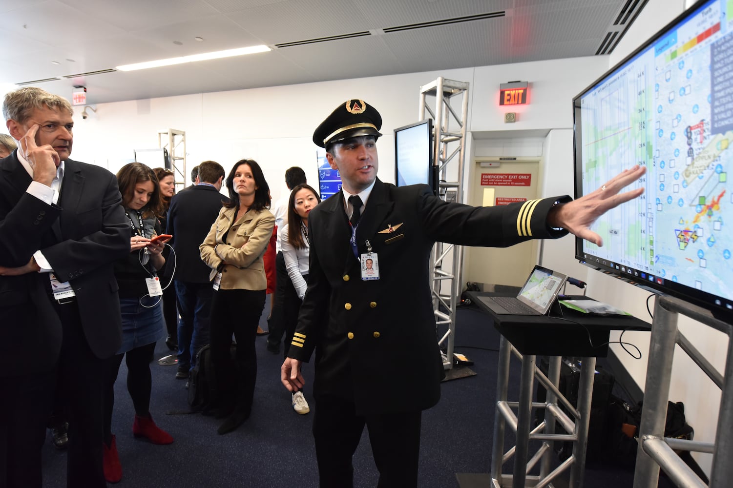 Delta shows off new Airbus A350 plane