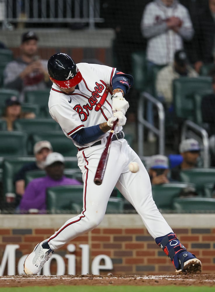 042723 BRAVES PHOTO