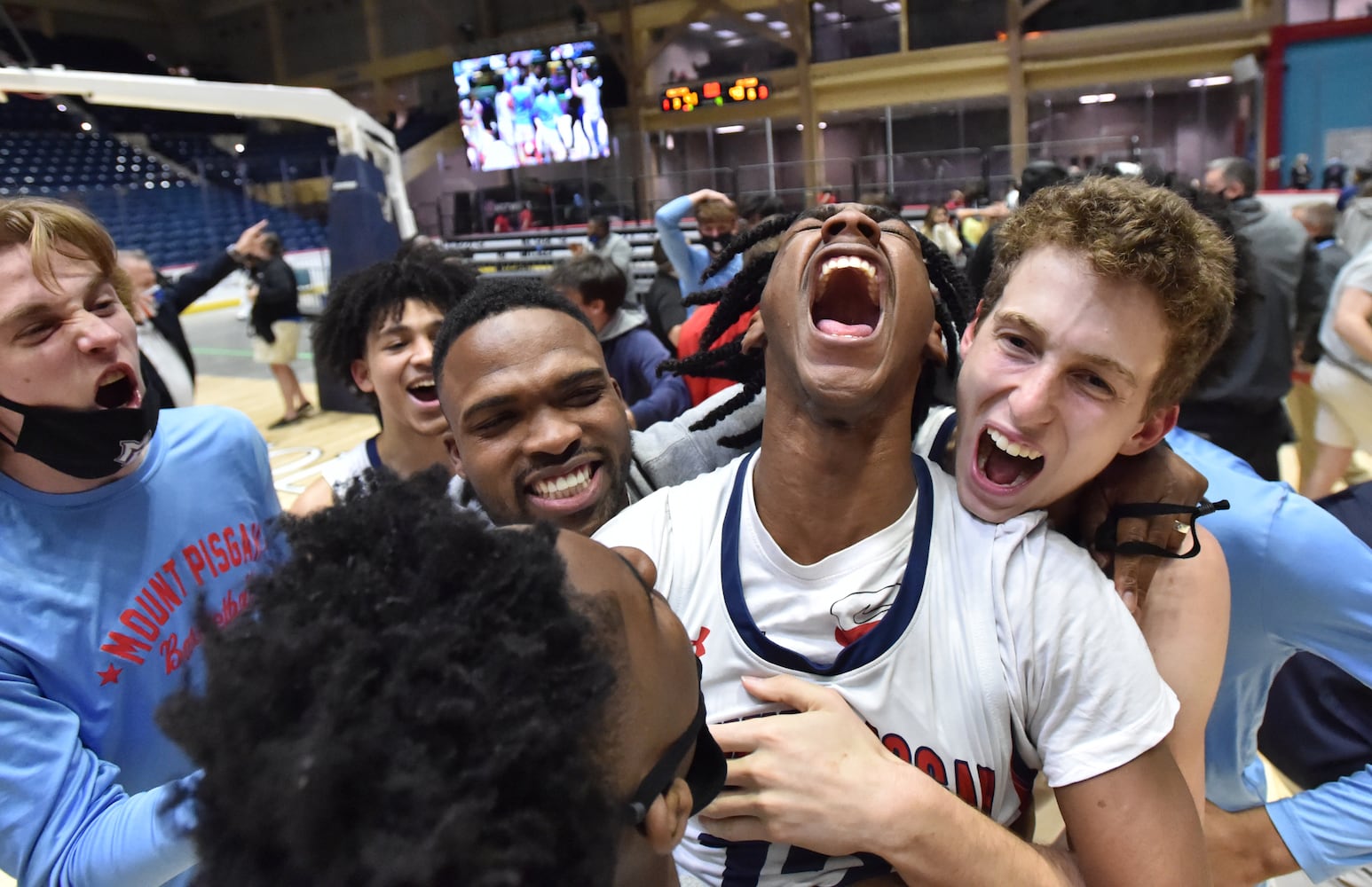 State basketball finals : Class A Private boys -- Holy Innocents vs. Mt. Pisgah